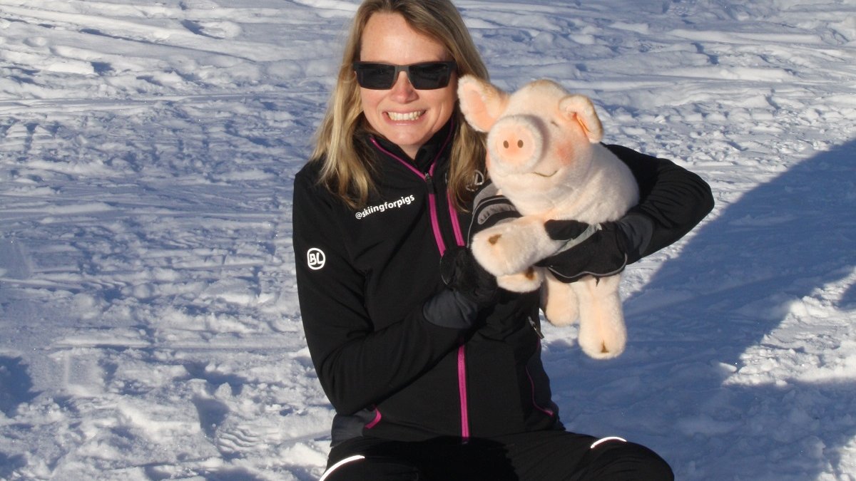 #SkiingForPigs