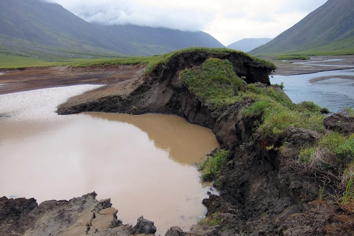 Smeltende permafrost stoot lachgas uit