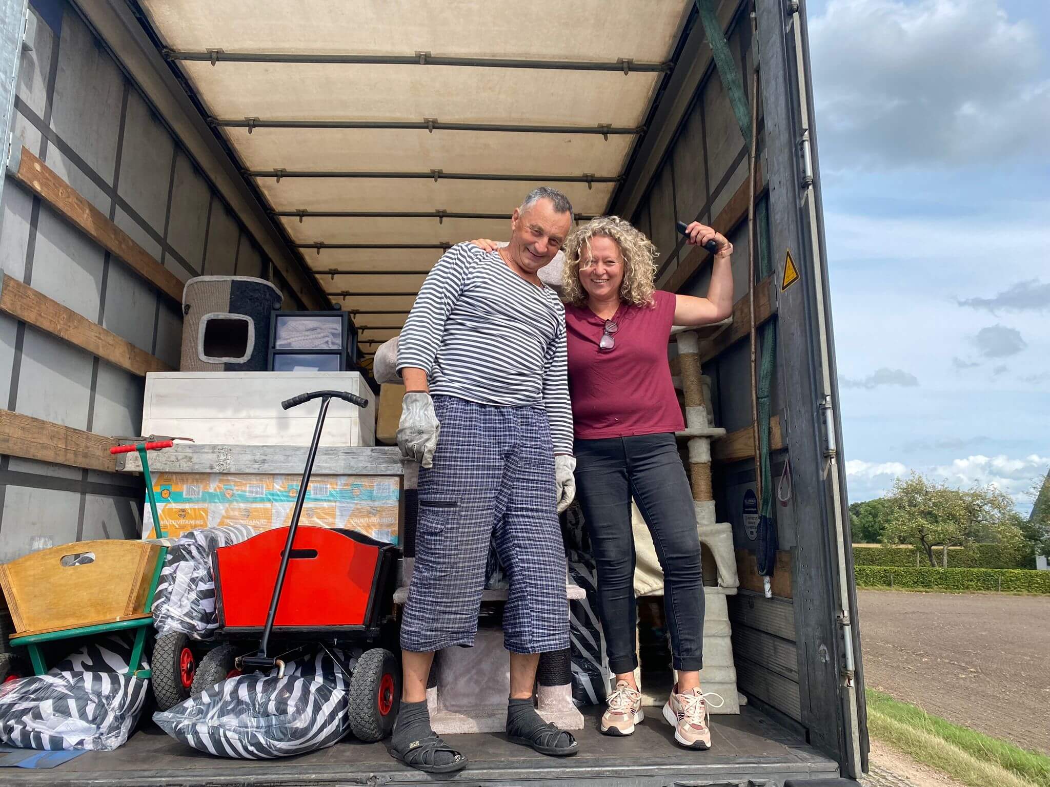 Vrachtwagen klaar om te vertrekken naar Oekraïne | Foto: House of Animals