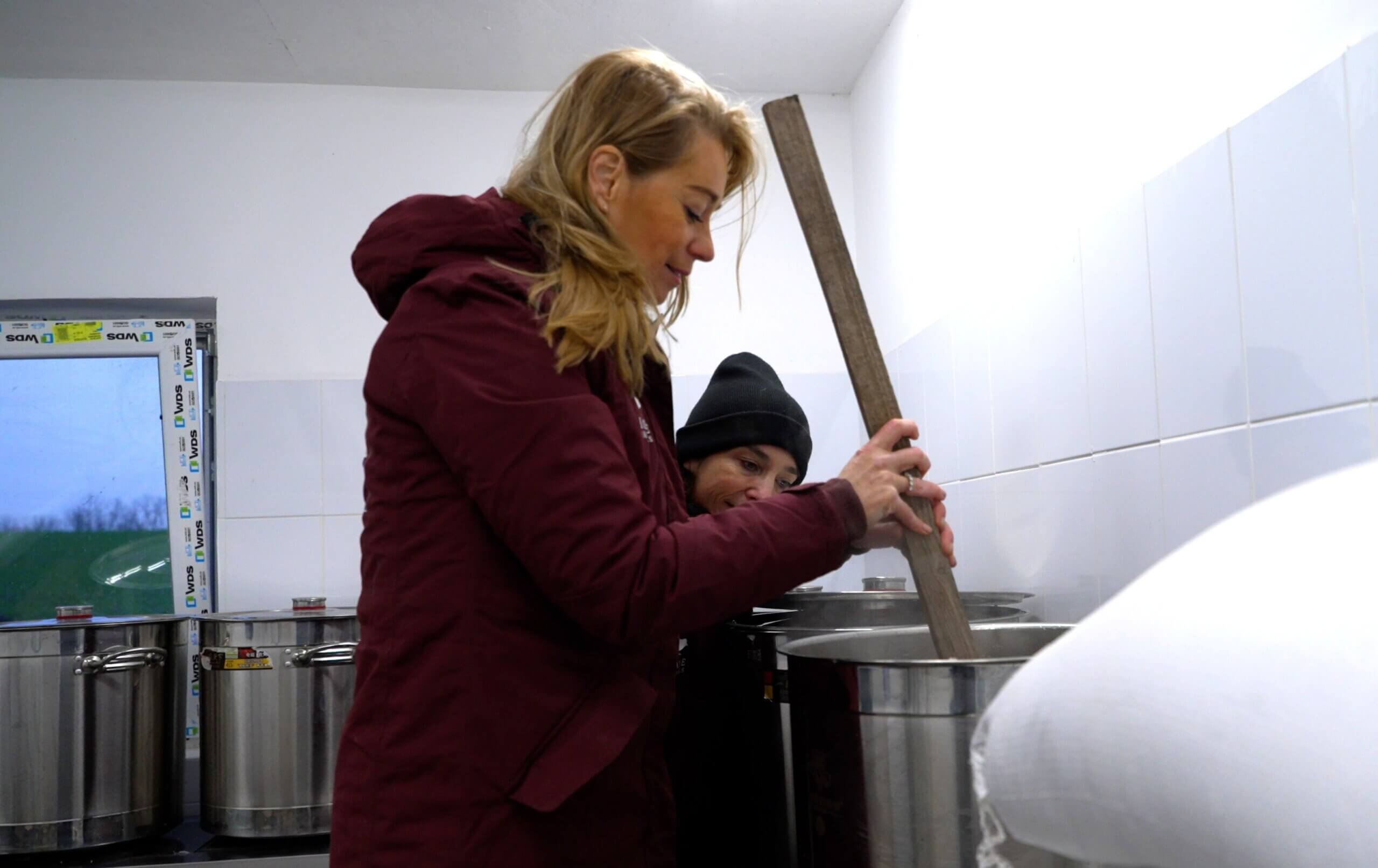 Nederlandse oorlogskeuken voor Oekraïense dieren geopend