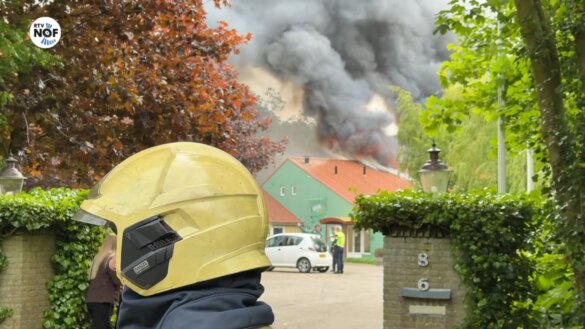 De loods van SanjesZoo brandde volledig af