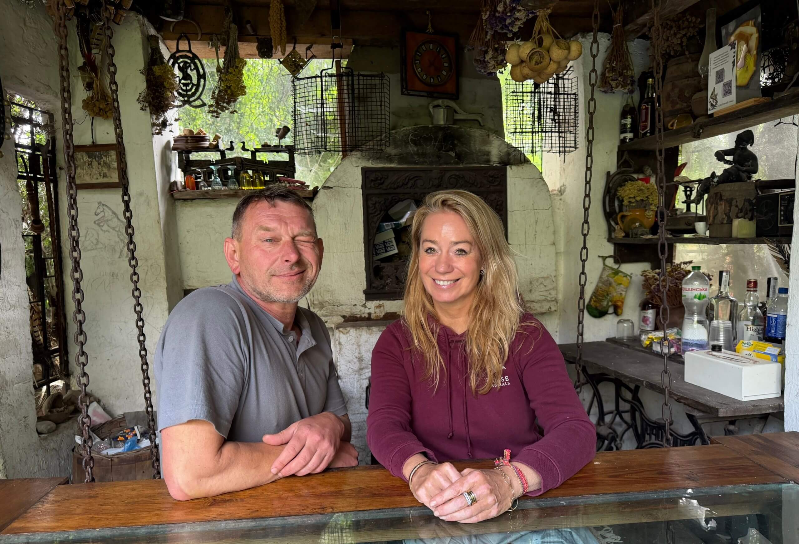 Victor van Free Wings in Lviv en Karen Soeters van House of Animals